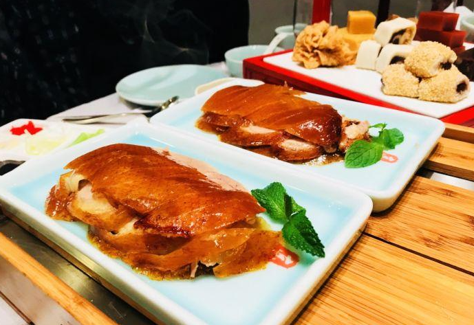 【企叮咚科技平臺營銷策略】這家烤鴨店老板如何用微信營銷做到開業爆滿！