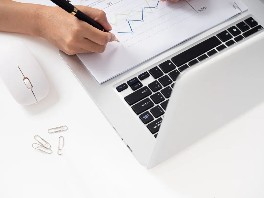 業績爆增.jpg 業績爆增.jpg